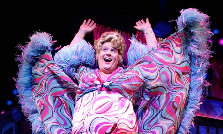 Michael-Ball-in-Hairspray-001.jpg